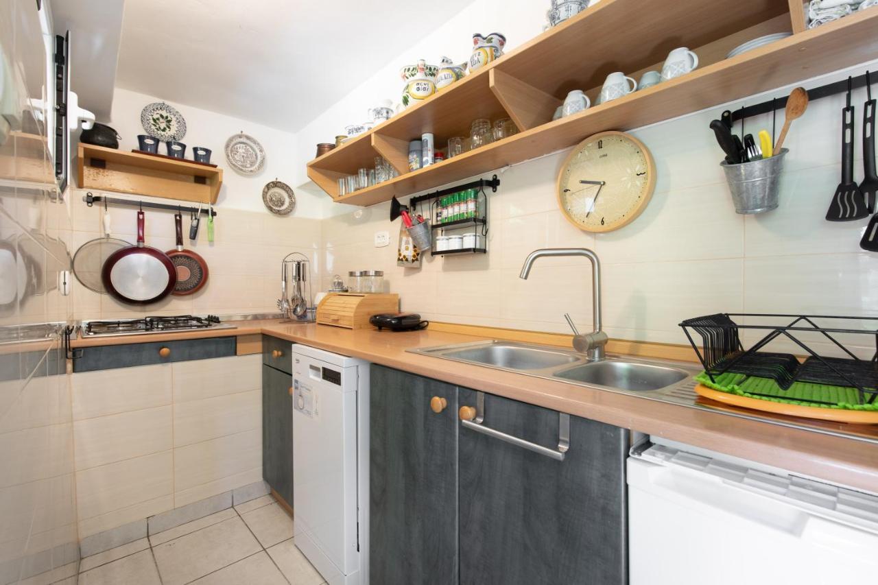 קרק Apartment Portapisana Just 50M From The Beach מראה חיצוני תמונה