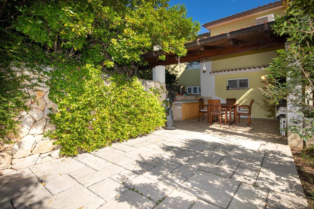קרק Apartment Portapisana Just 50M From The Beach מראה חיצוני תמונה