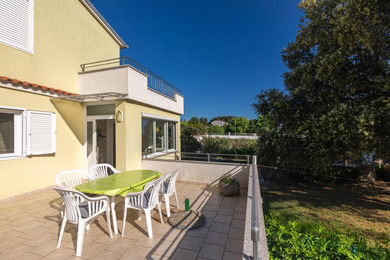 קרק Apartment Portapisana Just 50M From The Beach מראה חיצוני תמונה